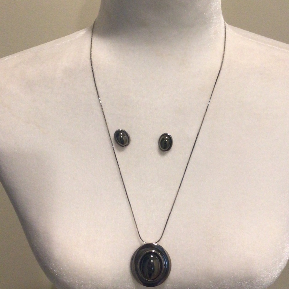 Island Magic jewelry pendant and brooch pierced earrings necklace